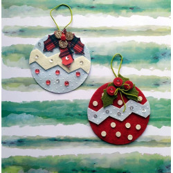 Fustella L Pallina di Natale con neve decorazioni e vischio