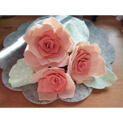 Fustella M Rosa bianca