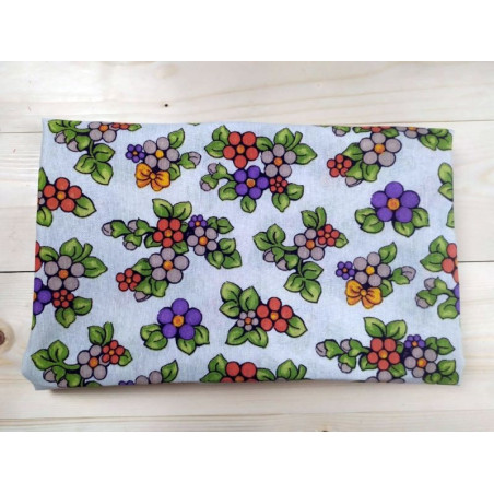 Stoffa in cotone fiorellini primavera misura 100x50 cm.