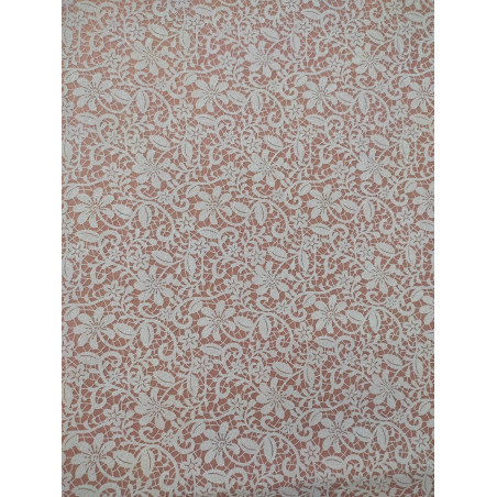 Pannolenci 1 mm effetto pizzo con fiori base corallo fiori bianchi 25x45 cm