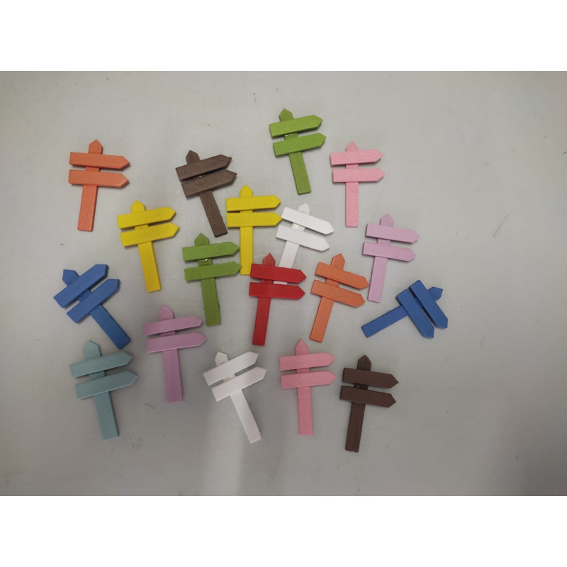 Steccato in legno colorato