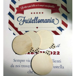 4 palline in legno 7,5x9 cm